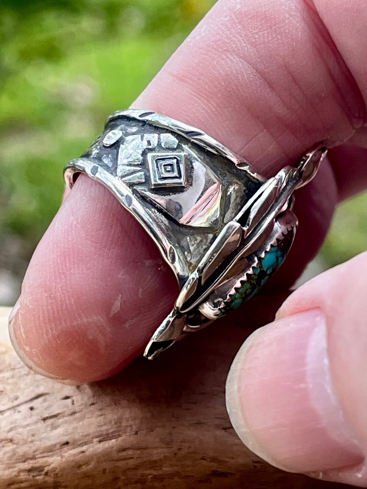 “The Queen” natural high grade rattlesnake turquoise ring-size-8